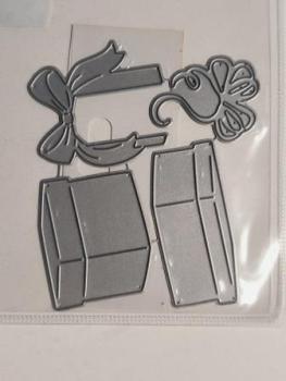 Stanzschablone Geschenke