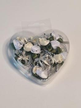 Satin-Rosen mit Band ca.3 cm weiss-creme Herzbox mit 10 Stk