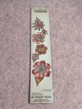 Stanzschablone Sizzix Sizzlits Stanzplatte, dekorativ Tattered Flower Garland von Tim Holtz, Mehrfarbig