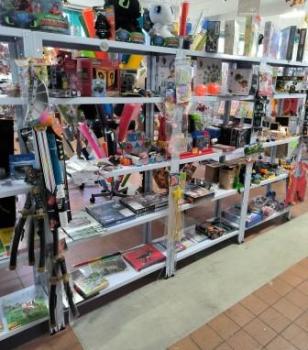 Metallregal 84er weiss Traglast pro Boden: 40 kg leer