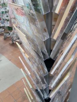 Preview: helit Prospektständer drehbar the giant grid transparent DIN A4 30 Fächer  leer