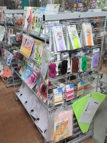 Gitterdisplayregale doppelseitig  leer