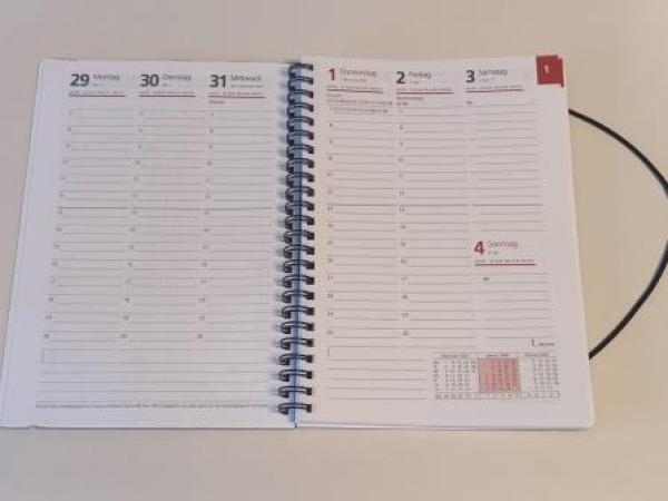 Buchkalender A5 2S/1W Wire-O futura2 PP schwarz