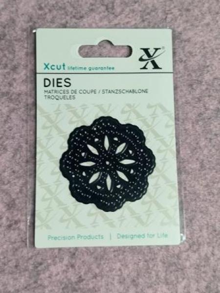 Mini-Stanzschablone (1Stk) - Deckchen