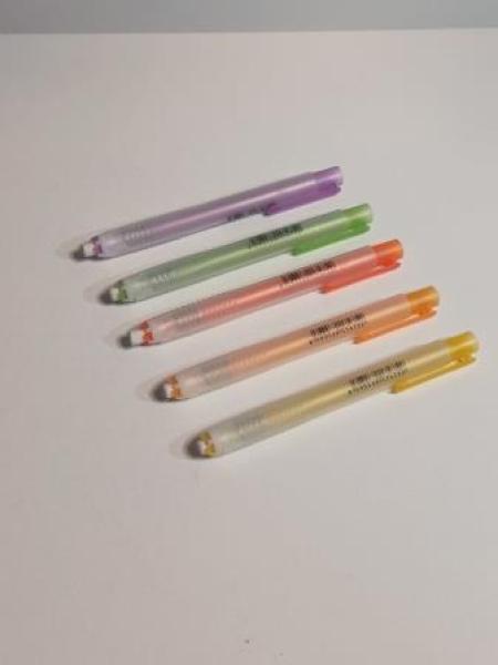 Radiergummi- " Im Kunststoffhalter " farblich sortiert