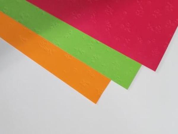 Kreativkarton 230 g/qm Prägung Rosen