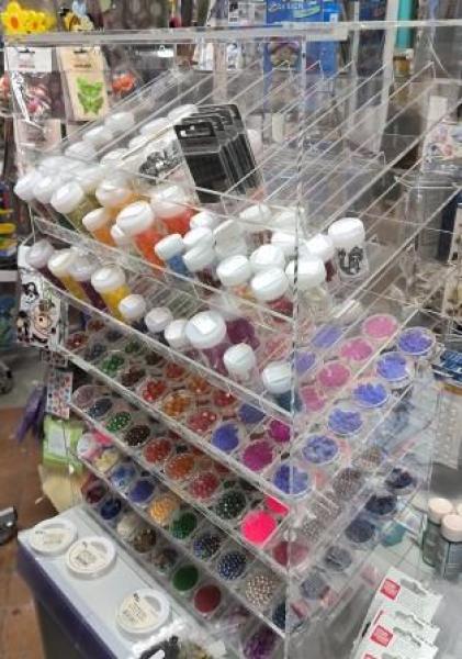 Acryldisplay 7 Etagen für kleine Dosen  leer